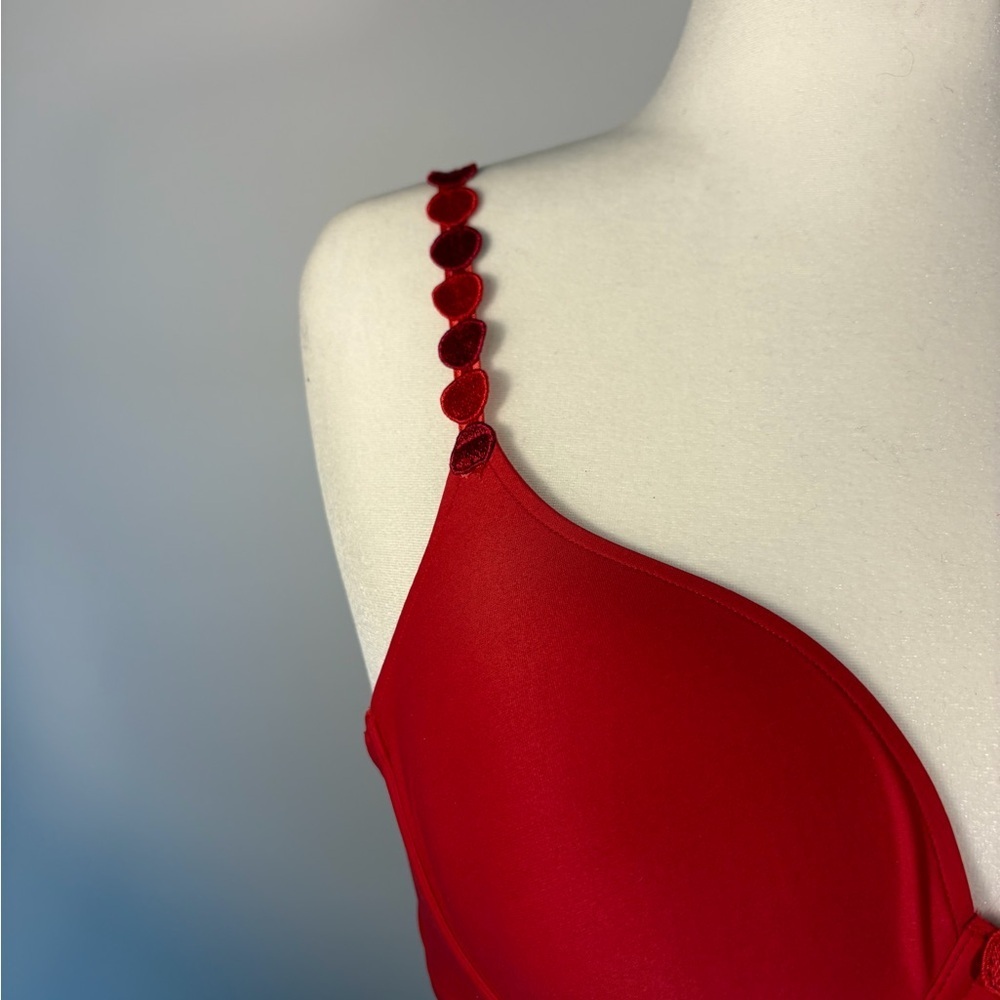 Marie Jo Elegant Red Women's Bra NWT - Picture 2 of 8